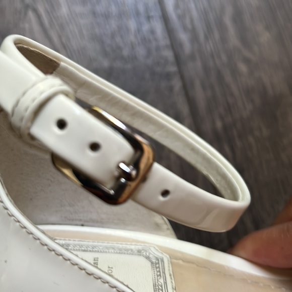 Christian Dior Cube Lucite Heel Sandals - Picture 10 of 10